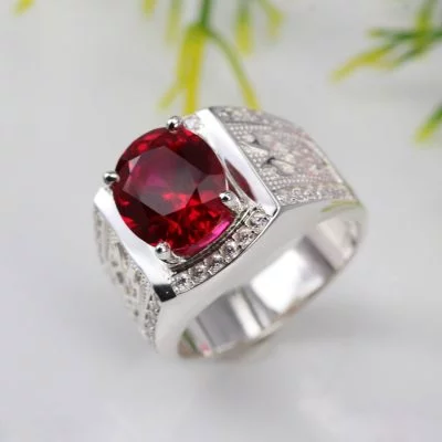 Ngoài mặt đá xanh khách hàng có thể lựa chọn những màu đá khác tinh tế