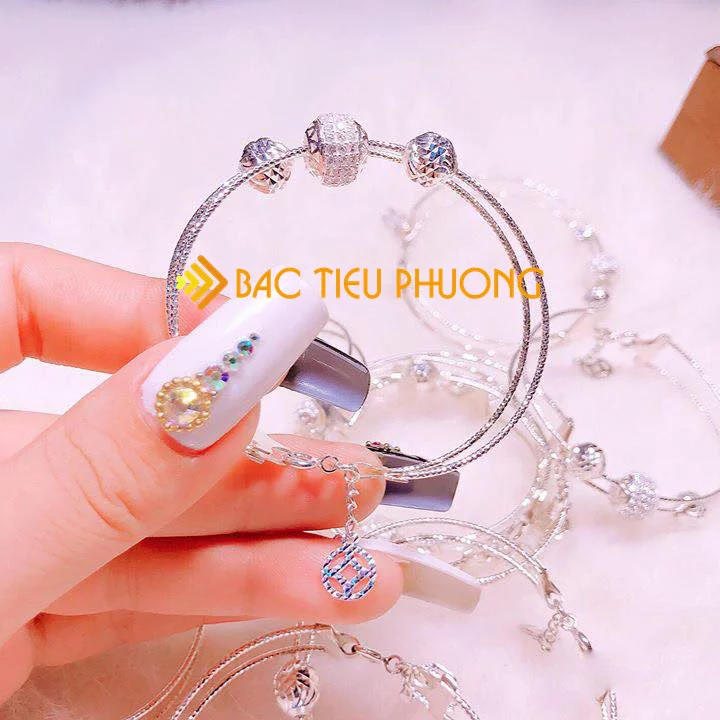 Sử dụng bạc Ý cao cấp 925 nên vẻ đẹp tinh xảo