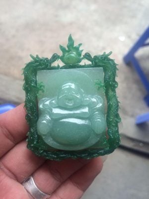 Một sản phẩm mặt trang sức được làm theo yêu cầu của khách hàng.