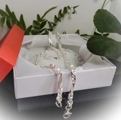 Mẫu dây chuyền bạc cho nam cá tính. Khóa đóng chắc chắn không sợ bị đứt