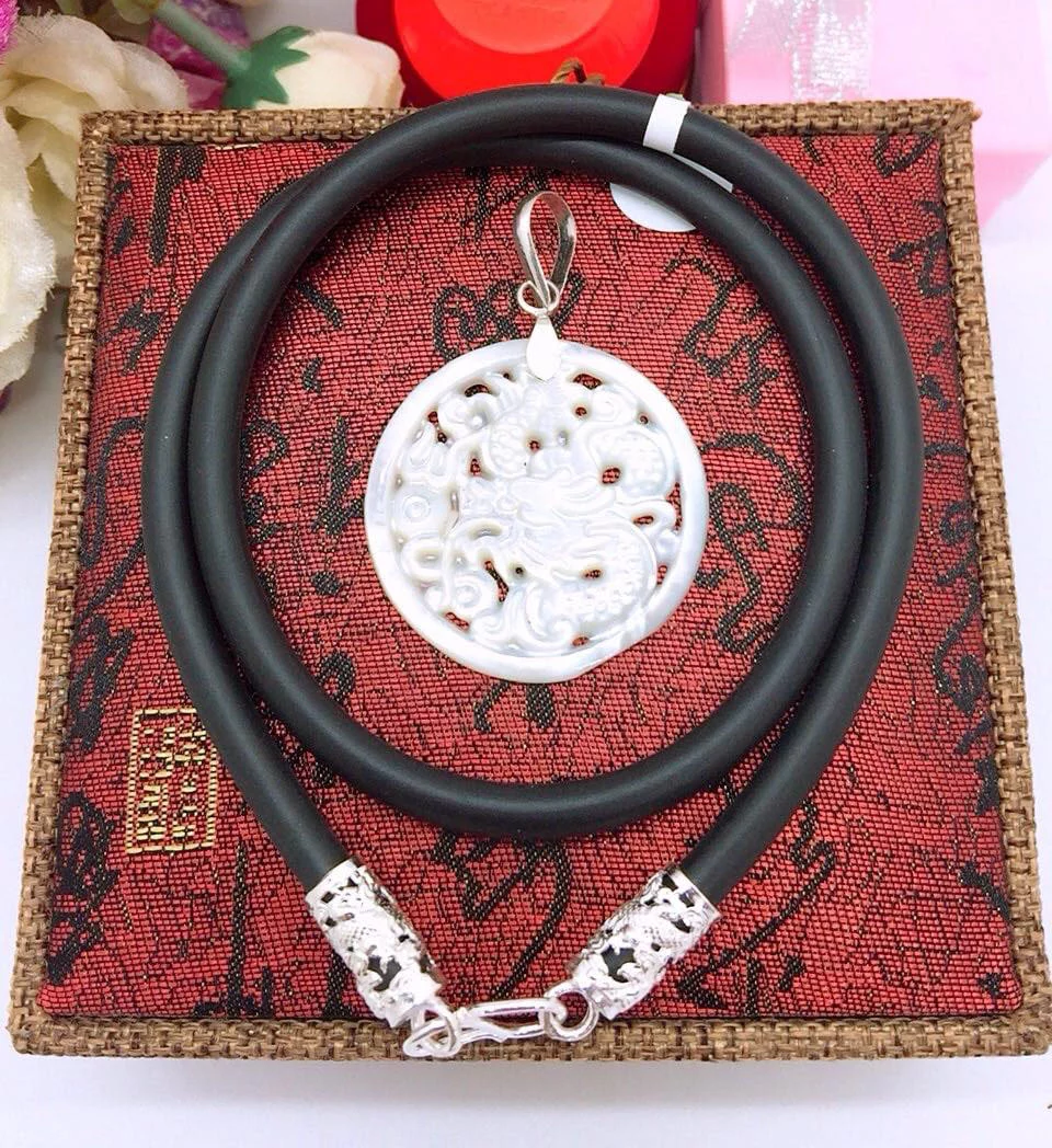 vòng cổ dây cao su bọc bạc 2 đầu