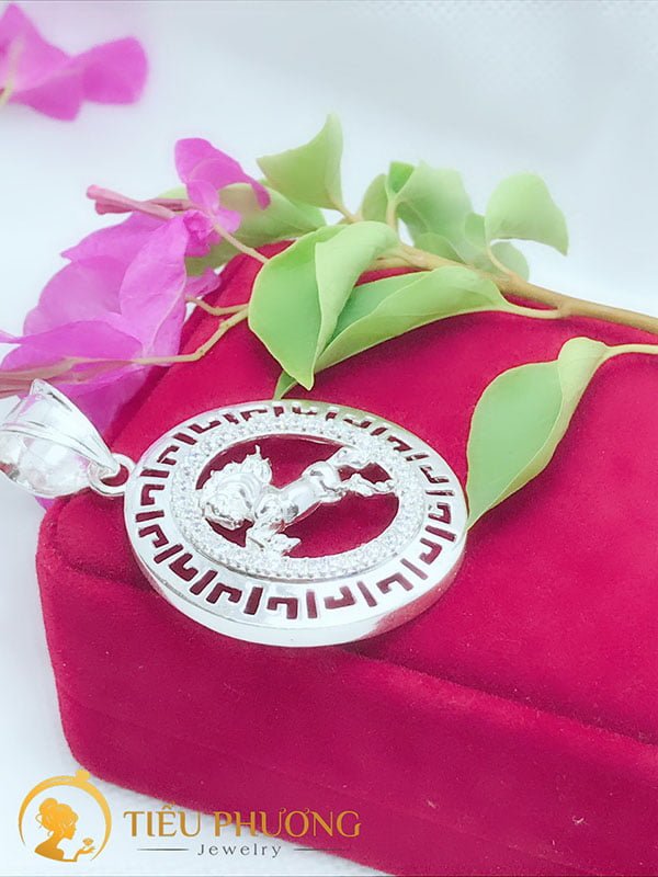 mặt dây bạc hình con ngựa