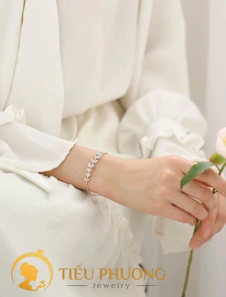 lắc tay bạc nữ đẹp tinh tế
