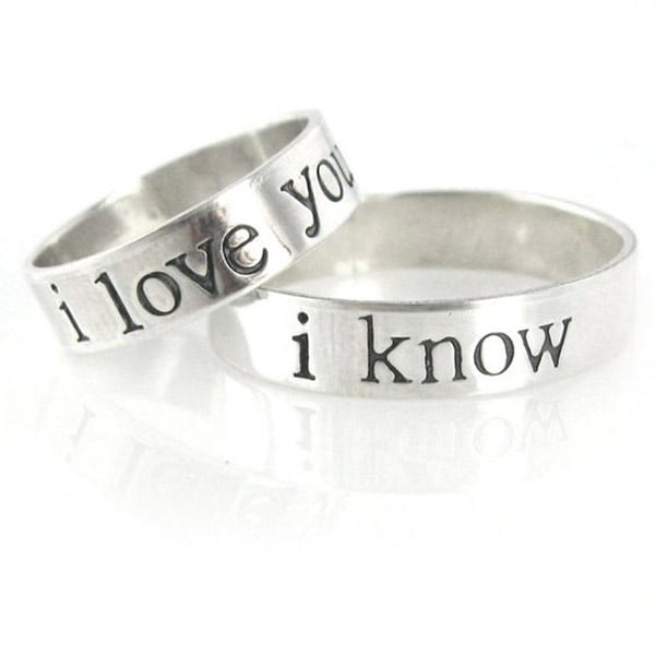Nhẫn đôi bạc I LOVE YOU đầy ý nghĩa.